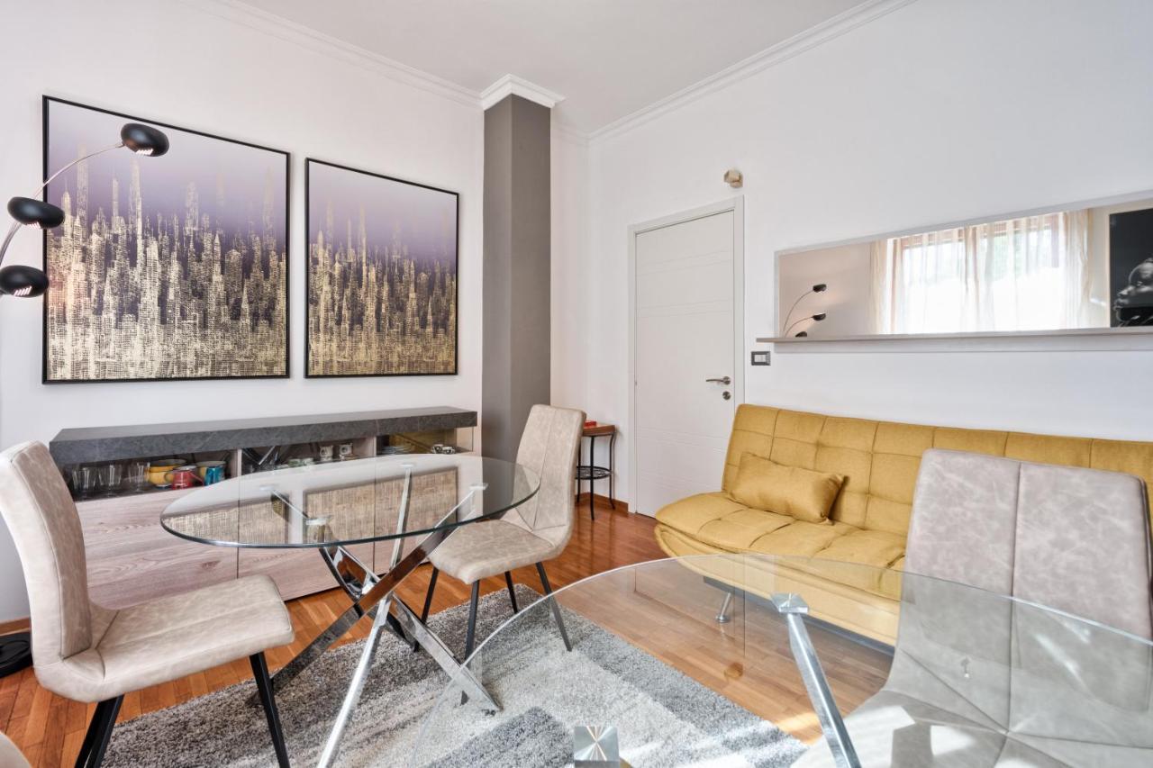 B&B In Riva Al Lago 아비글리아나 외부 사진