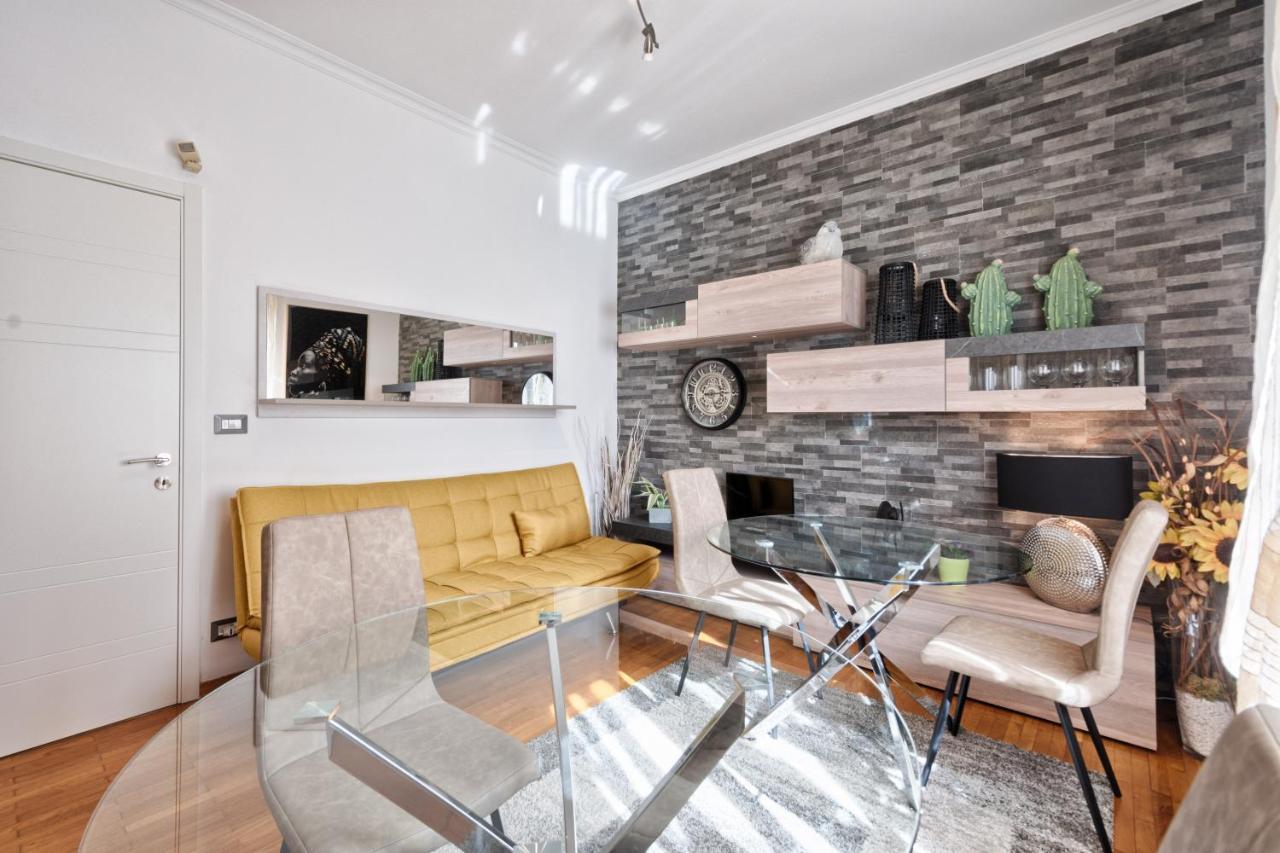 B&B In Riva Al Lago 아비글리아나 외부 사진
