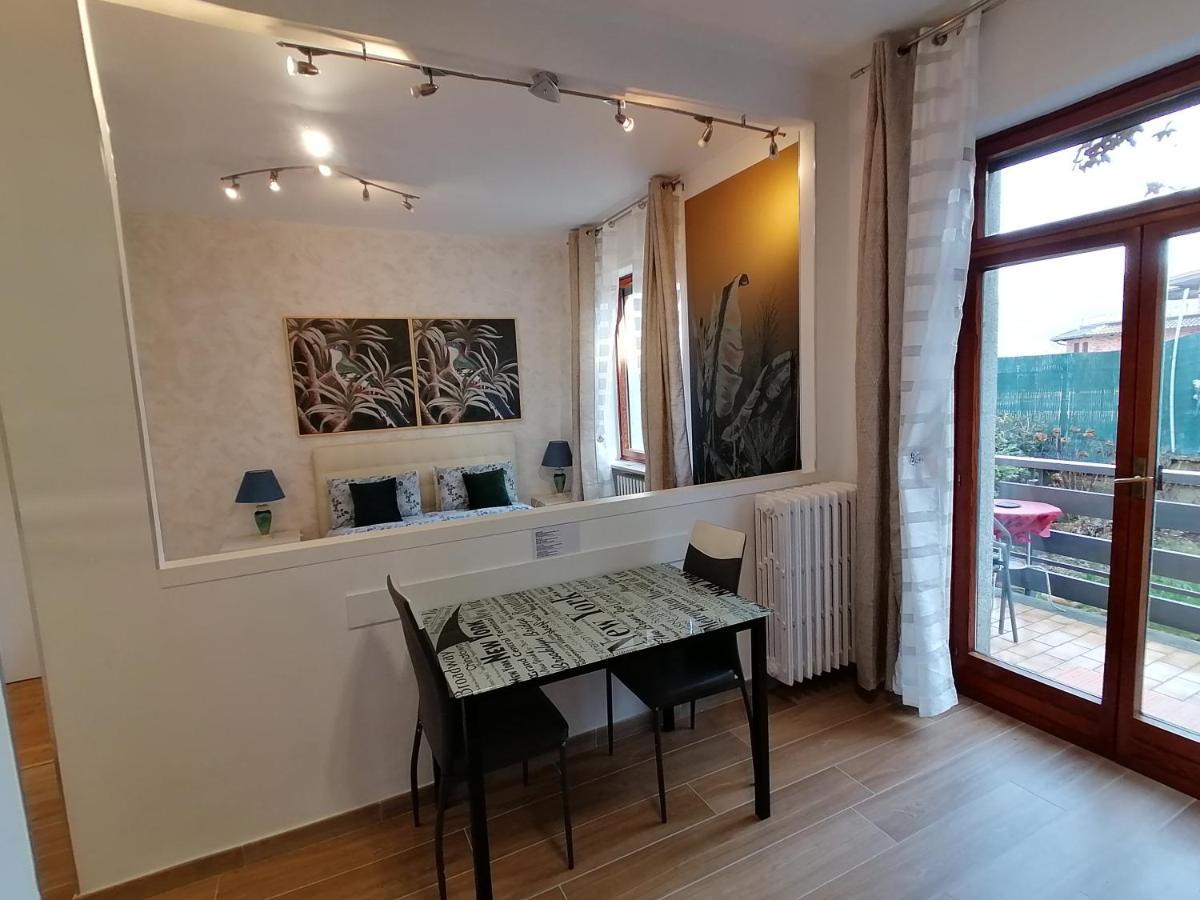 B&B In Riva Al Lago 아비글리아나 외부 사진