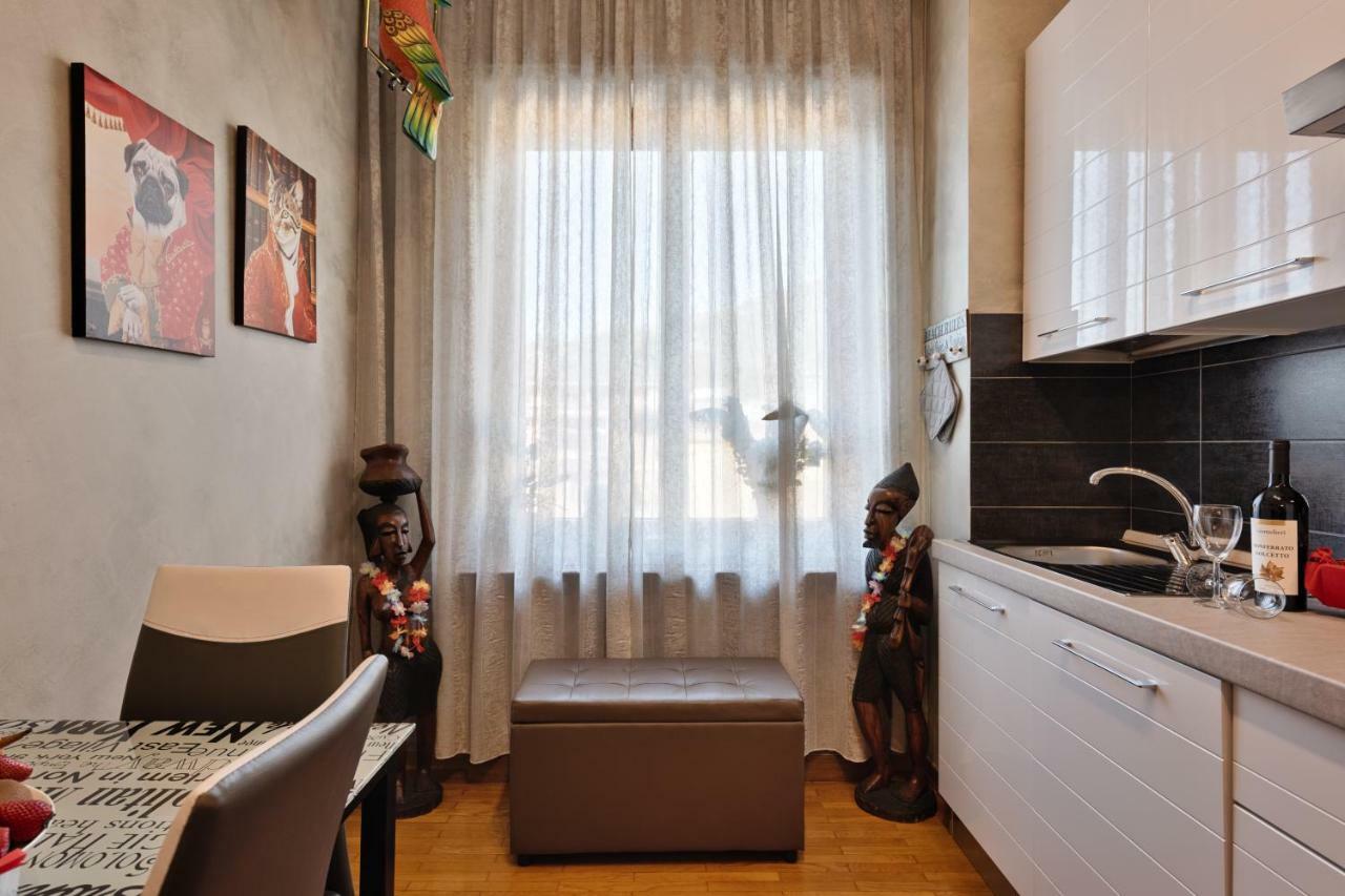B&B In Riva Al Lago 아비글리아나 외부 사진