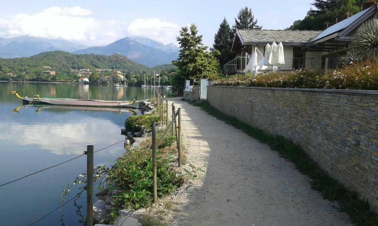 B&B In Riva Al Lago 아비글리아나 외부 사진